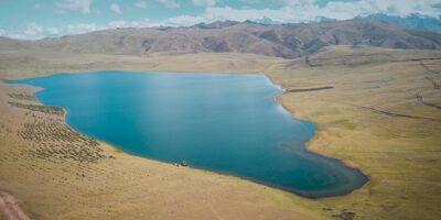 Beautiful view of Qoricocha Lake