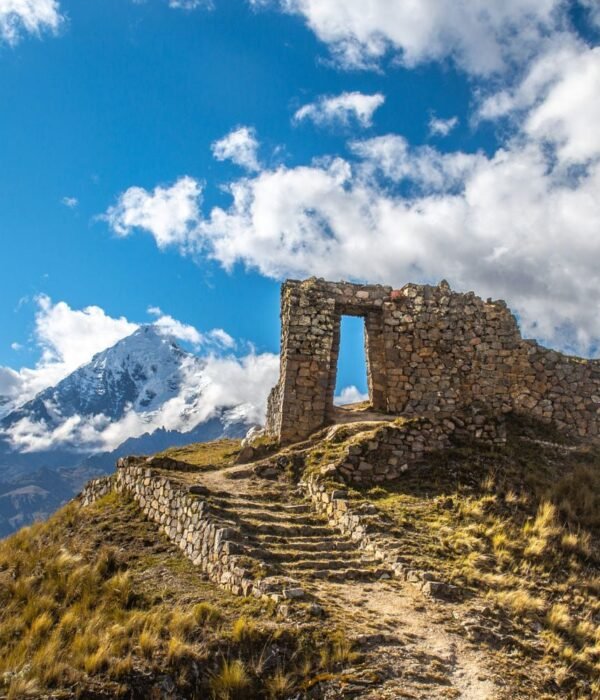 Inca Quarry Trail and inti punku