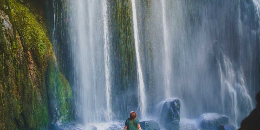 Waterfall perolniyoc