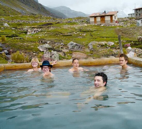 Enjoy the thermal baths on the Ausangate trek 4 days