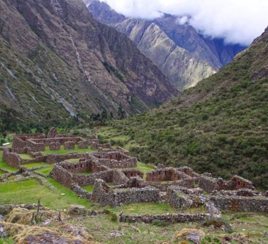the ancascocha trek 7 days offers us Inca archaeological centers
