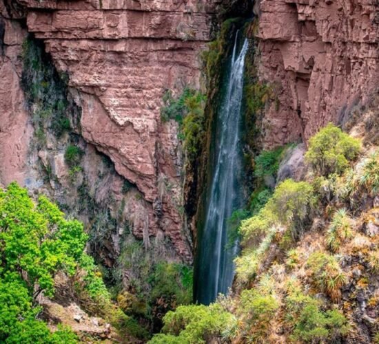 Perolniyoc waterfall