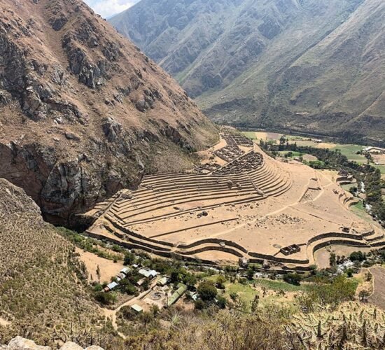 On the Ancascocha walk we will enjoy this view of the Llactapata archaeological complex