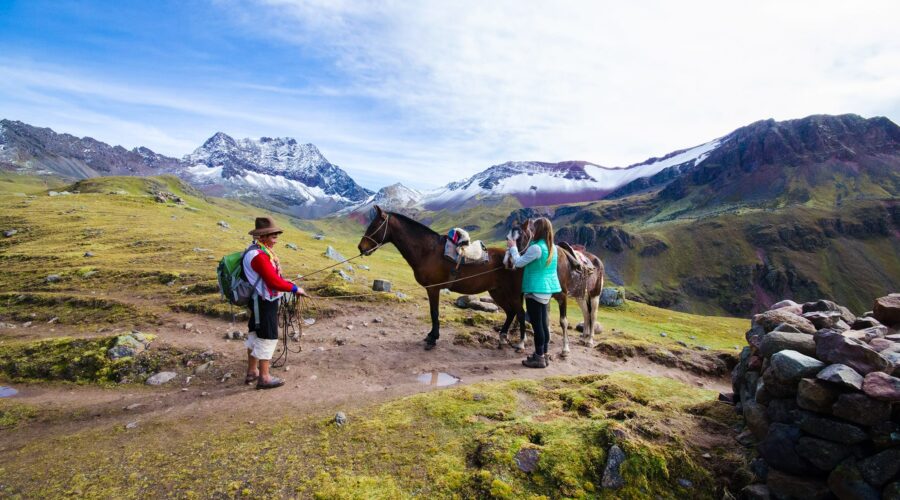 Horseback riding to Ausangate and the 7 lakes tour 1 day