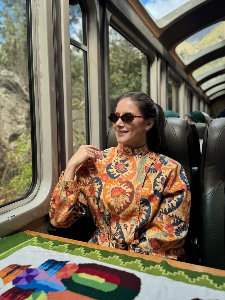 Machu Picchu by train in 2 days,