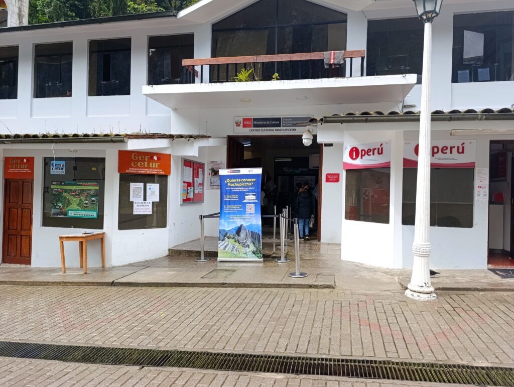 High season at the ministry of culture of Aguas Calientes