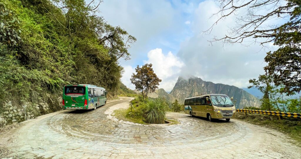 All About Circuit 2 of Machu Picchu 16 Bus to Machu Picchu