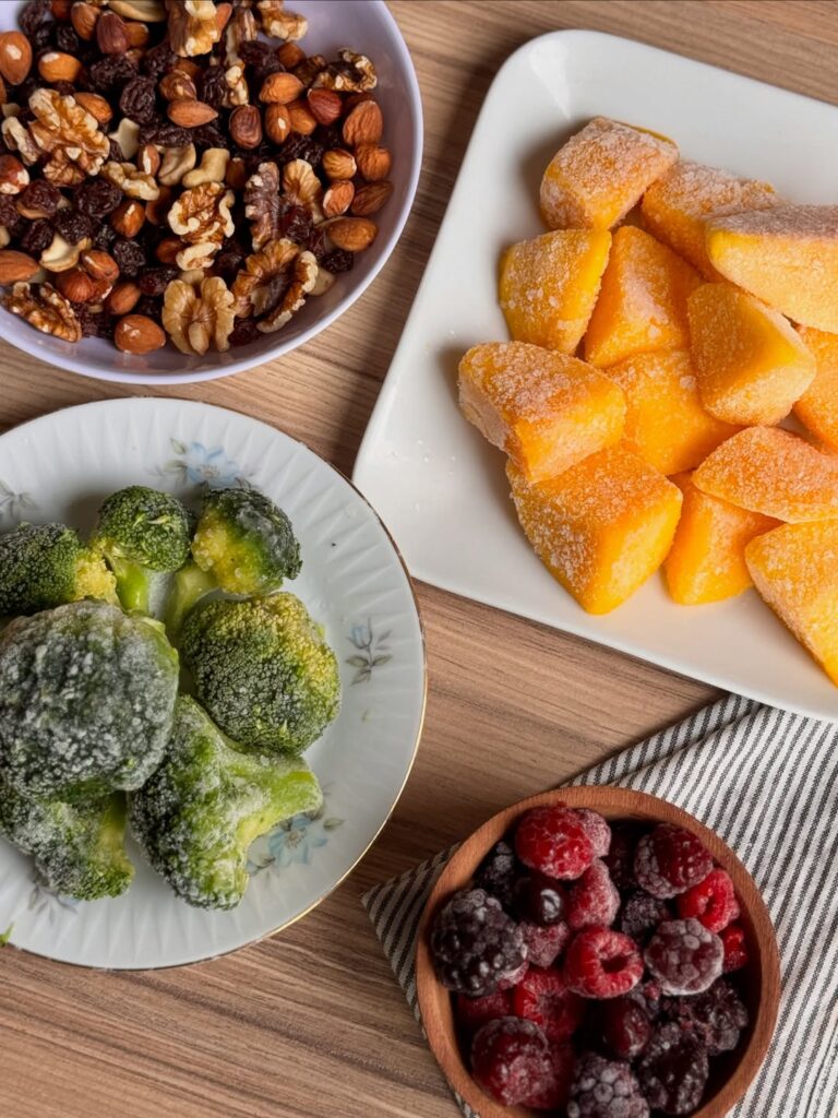 The Best Foods to Eat While Hiking: Fuel Your Adventure 10 DRIED FRUITS