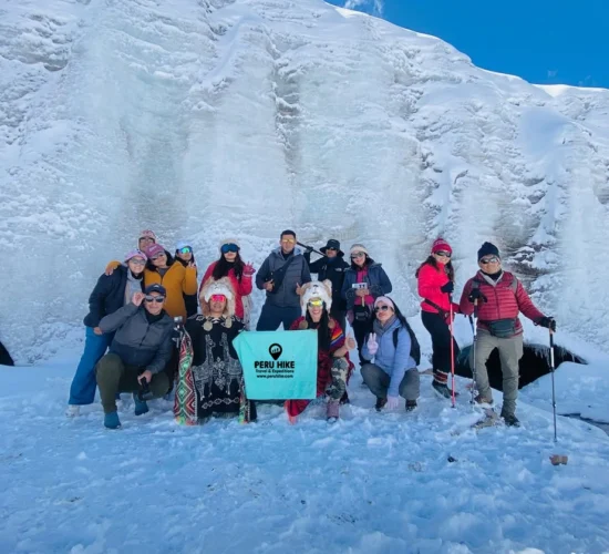 Beautiful day in Quelccaya with the Peru Hike team