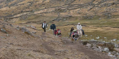 Group horseback riding to the 7 lagoons Group horseback riding to the 7 lagoons