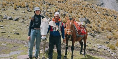 Ninaparayoc viewpoint and our muleteer