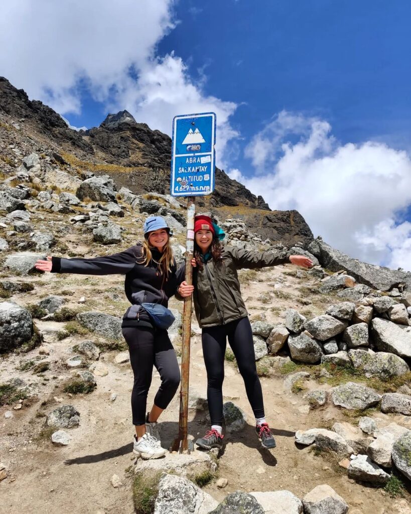 Machu Picchu Altitude: Essential Guide 12 Tourists at Salkantay Pass