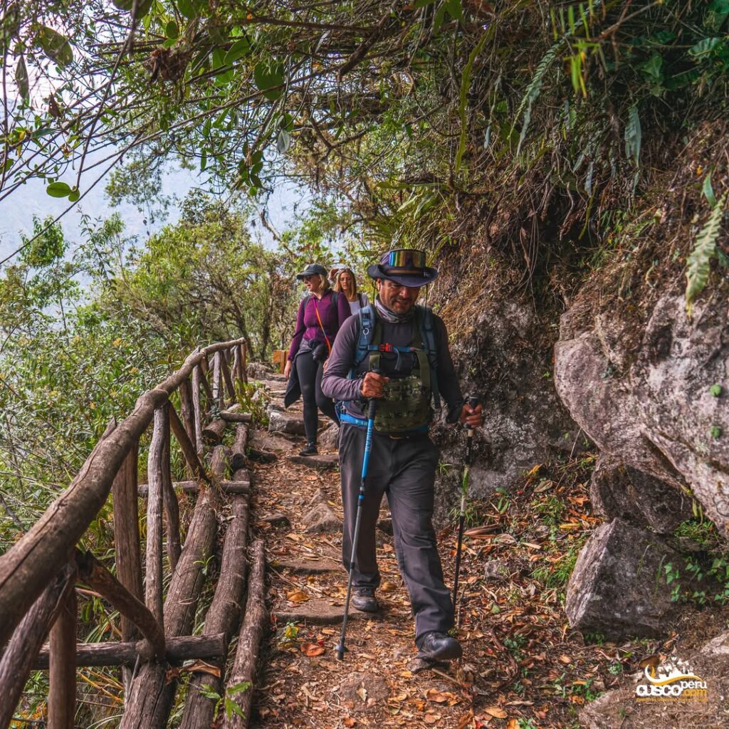 Essential Practices for Eco-Friendly Trekking