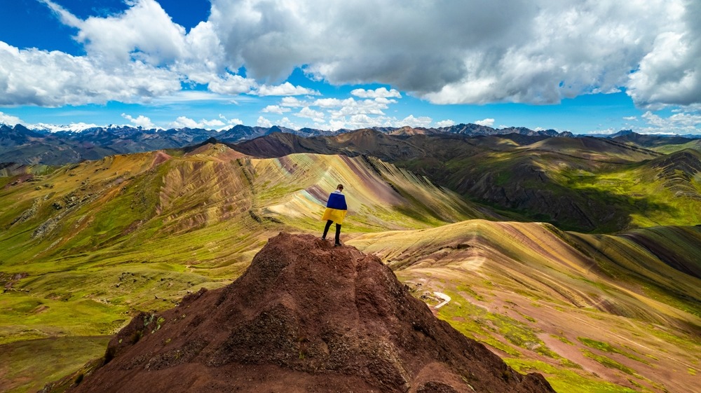 Rainbow Mountains in Peru: Everything You Need to Know 6 Palccoyo Colored Mountain Tour