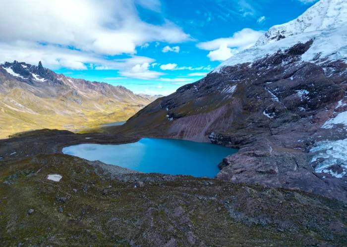 Ausangate Glacier and Lakes Full Day Hike